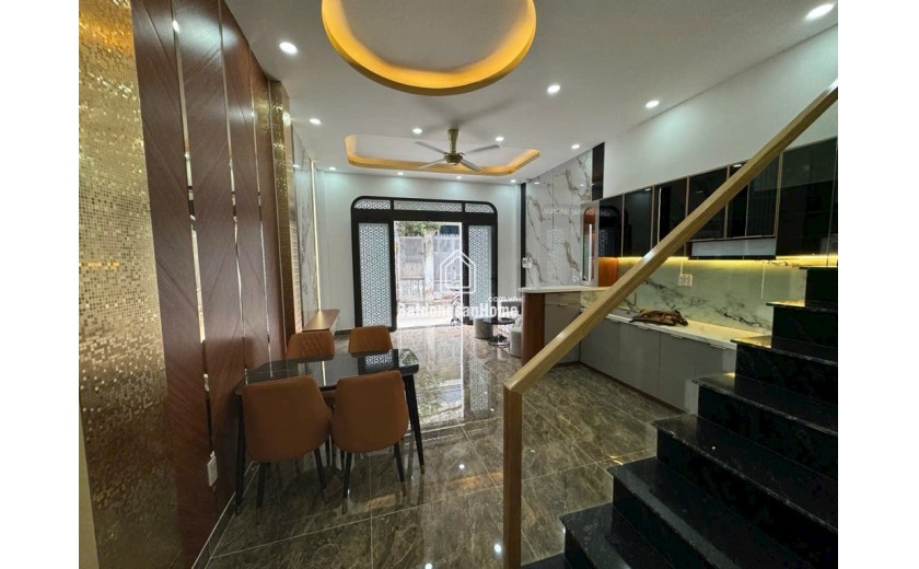 HẺM XE HƠI, 4 TẦNG FULL NỘI THẤT, 38M2, SỔ NỞ HẬU, TRƯỜNG CHINH GIÁ HƠN 6 TỶ